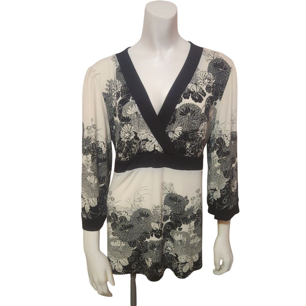 APT. 9 Black and White Peplum Kimono Tie Back Top Womens Size PXL